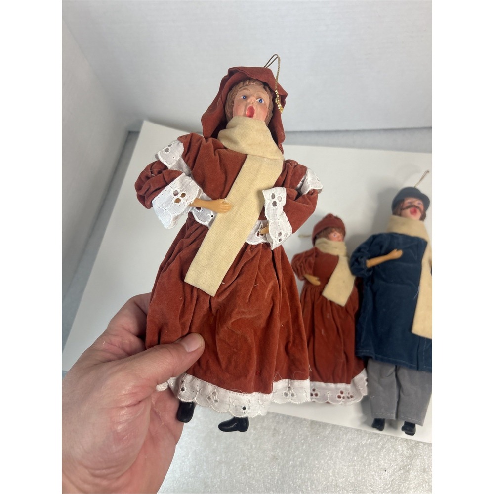Hanging Christmas Carollers Figures Vintage Taiwan‎ Missing Songbooks Read - Picture 5 of 12